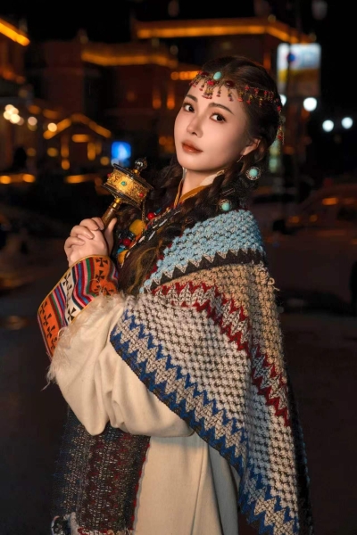 白色