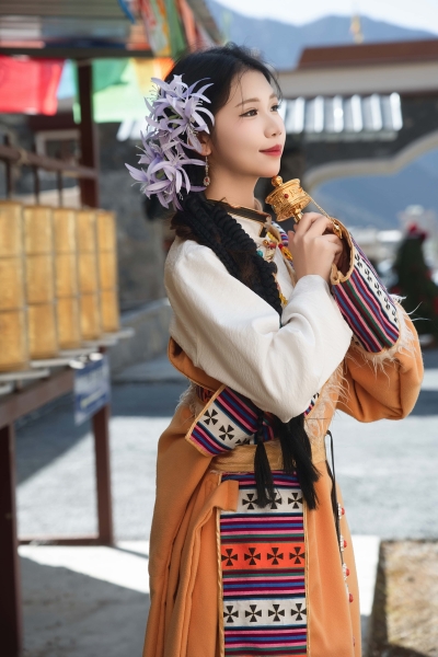 黄色-1